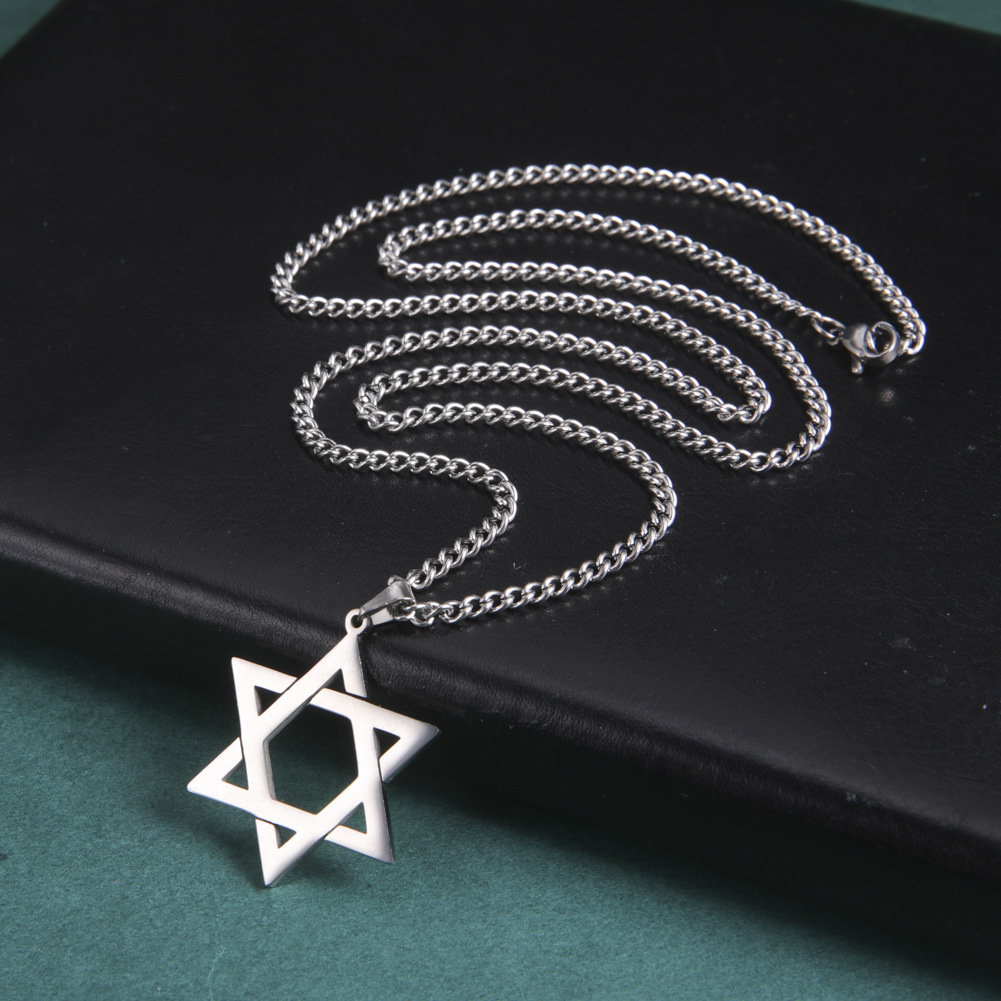 Collar con colgante de estrell - Steel Chain reseña y precio